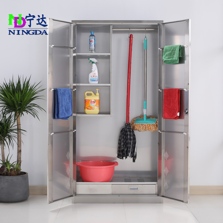 雙門(mén)保潔柜內(nèi)部