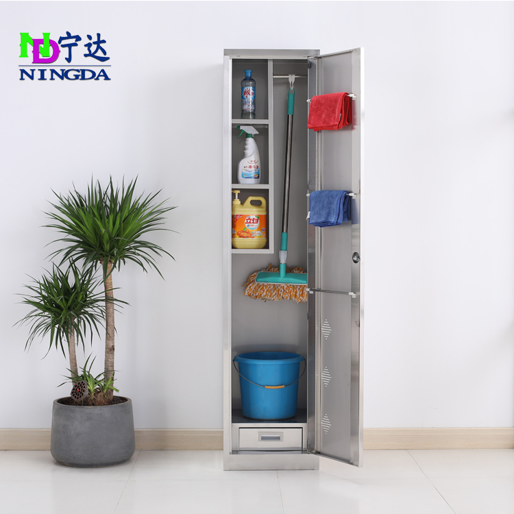 單門(mén)保潔柜內(nèi)部